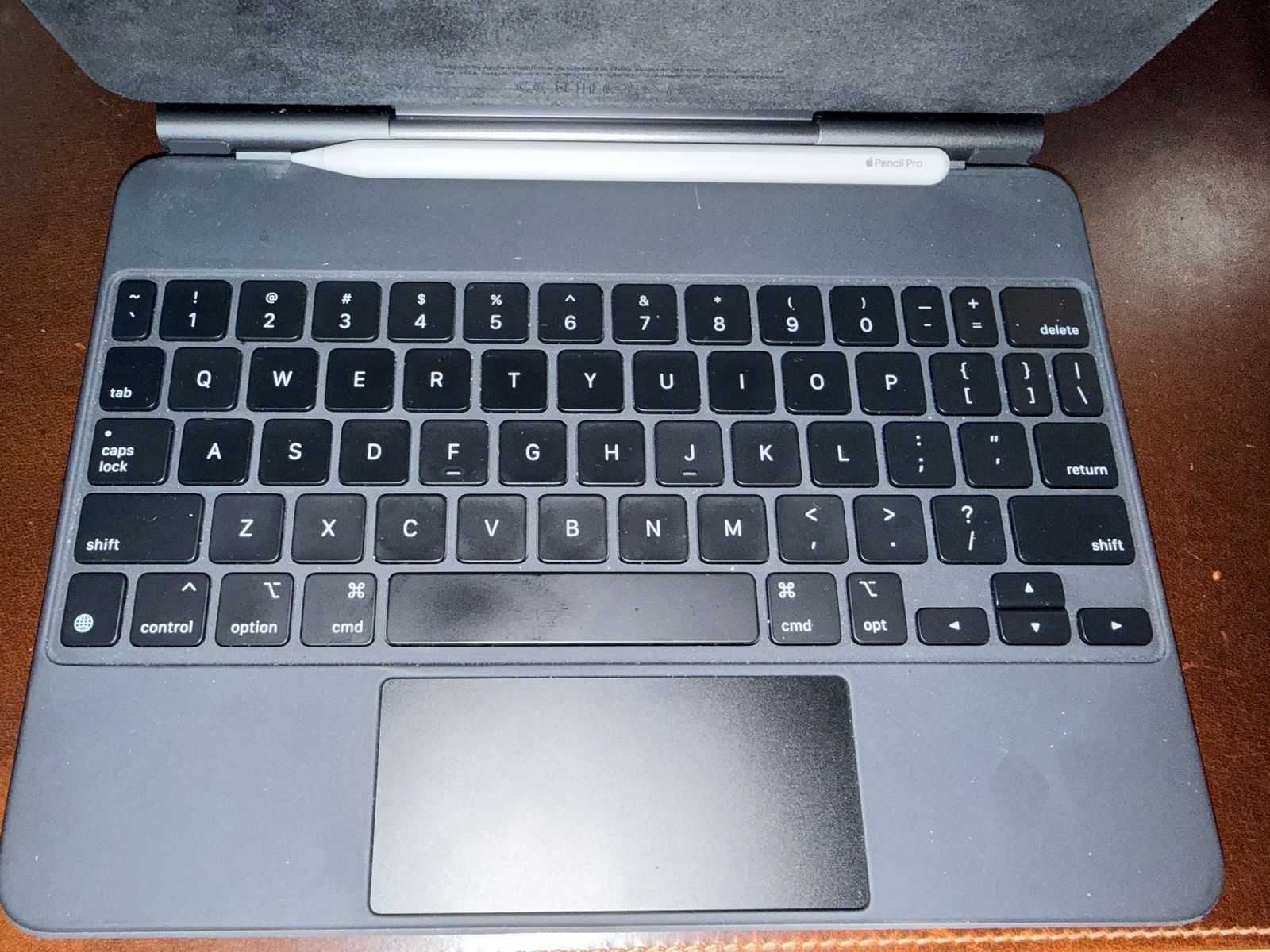 Apple Magic Keyboard for iPad Pro (Black) with Apple Pencil Pro - Integrated Trackpad