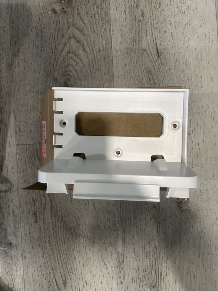 Main image 7