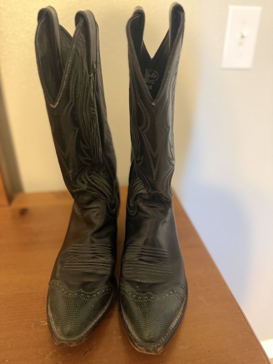 Justin women's cowboy boots