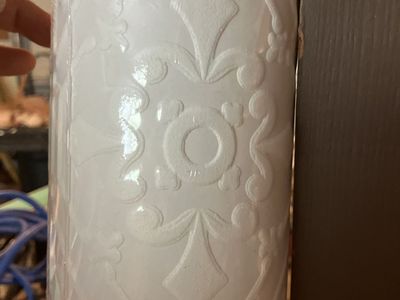 Paintable vinyl wall or ceiling covering like fake tin ceiling panel