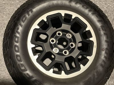 Toyota Tacoma FourRunner full size spare. $180