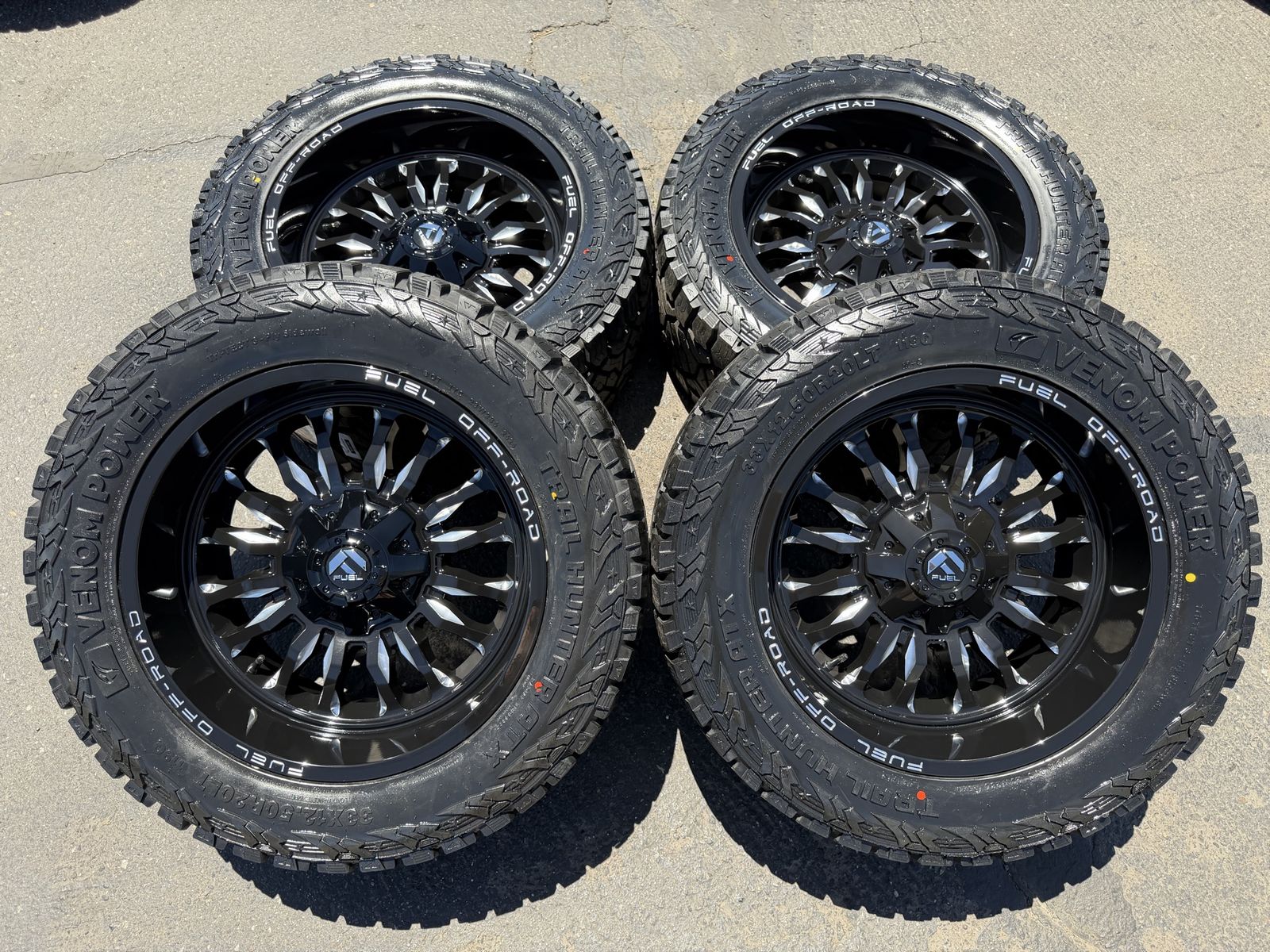 New Fuel Arc 33x12.50r20 Venom ATX 6x5.5 Chevy Silverado 1500 GMC Ford F150 F 150 6 lug wheels and tires Black