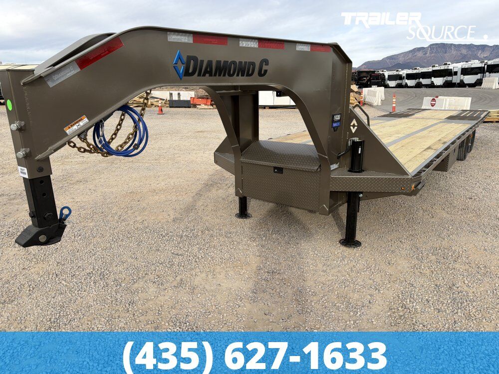 8.5x35 Diamond C FMAX-HDT 212 Gooseneck Hydraulic Dovetail Equipment Trailer -  25.9K GVWR - Hydraulic Jack(s)