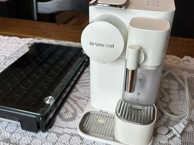 De'Longhi Nespresso Latissima One