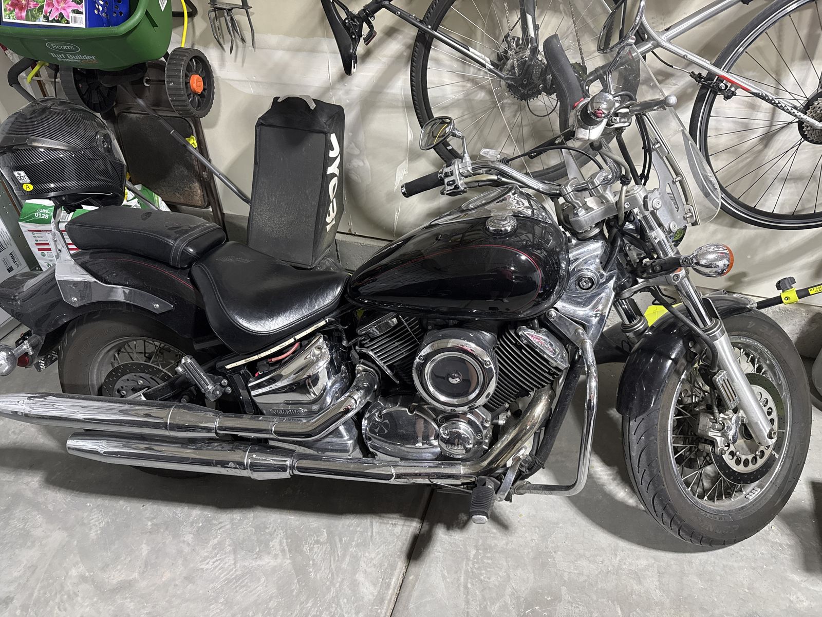 2004 Yamaha XVS1100 V-Star 1100 cc