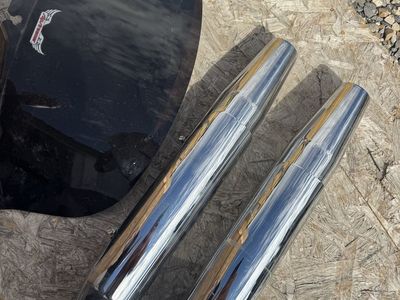 Harley-Davidson Motorcycle Windshield & Chrome Exhaust Pipes - Used Condition