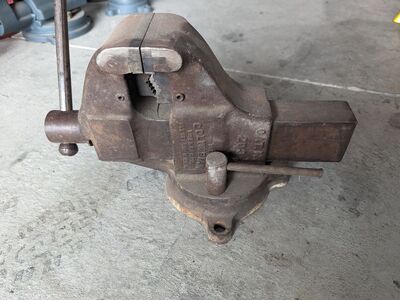 Columbian Bench Vise