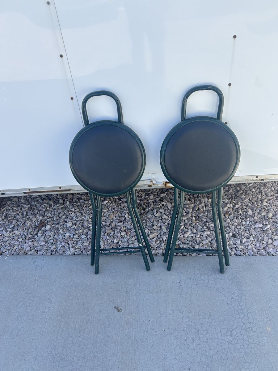 Atv lunch chairs