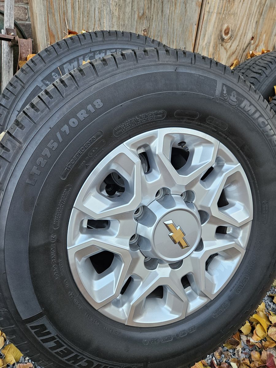 Chevy wheels & tires  stock takeoffs 18×180