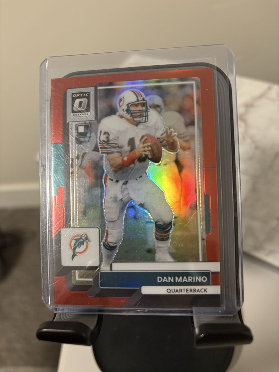 Panini Donruss Optic Dan Marino 2021 Downtown Football Card #15/99 Miami Dolphins QB