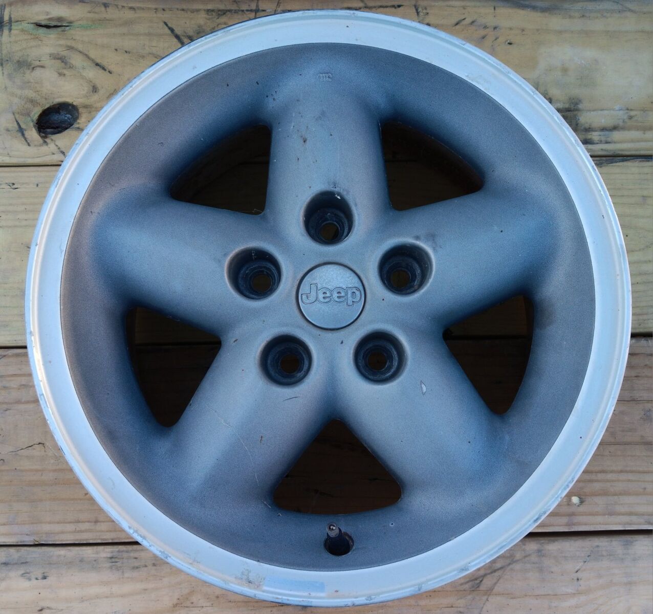 1996-01 Jeep Cherokee Wrangler 15x7 Aluminum Wheel
