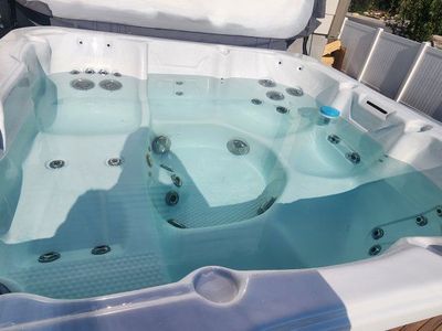Balboa Jacuzzi Spa Hot Tub. measures 7 x7