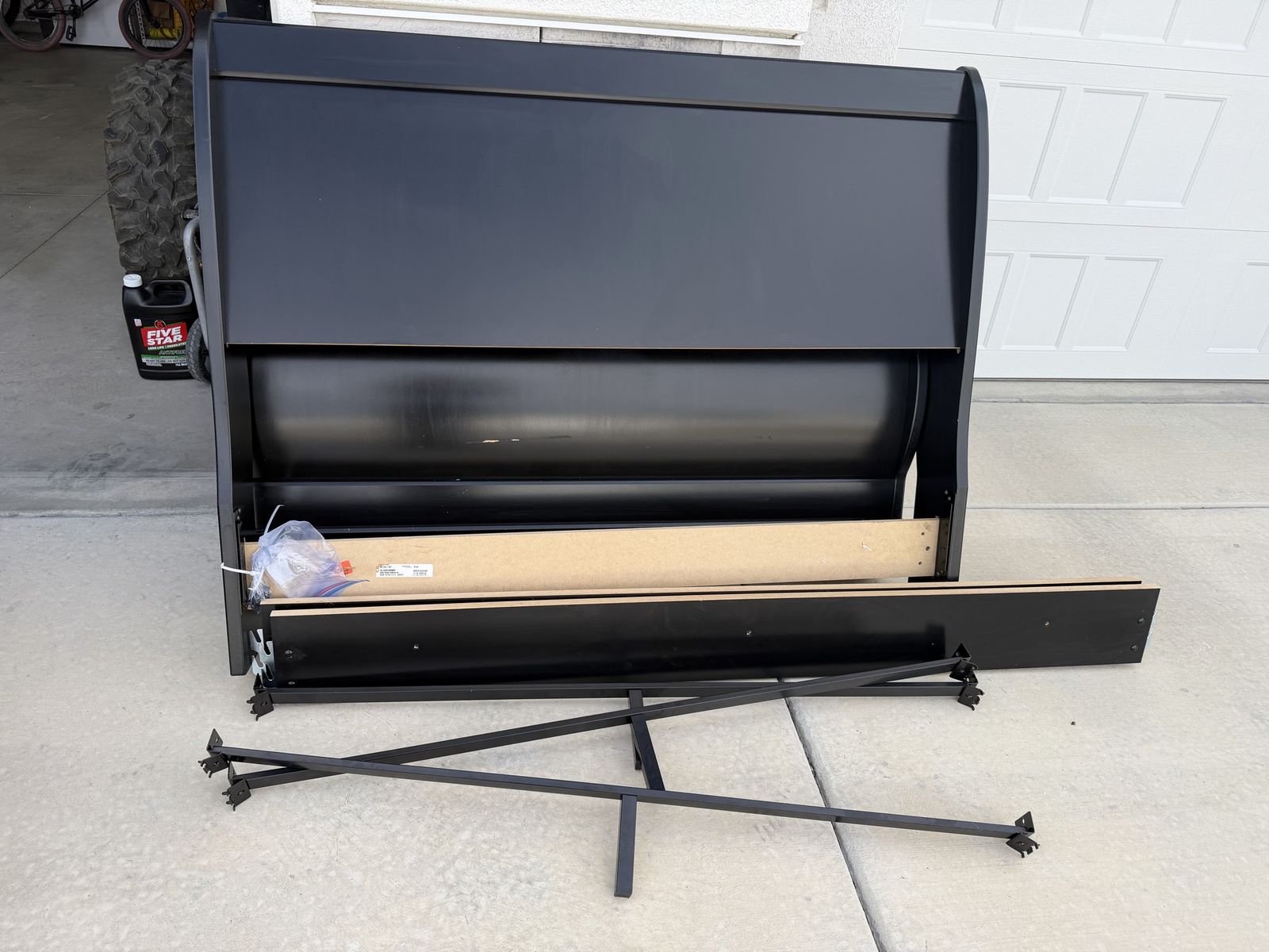 Full sleigh bed