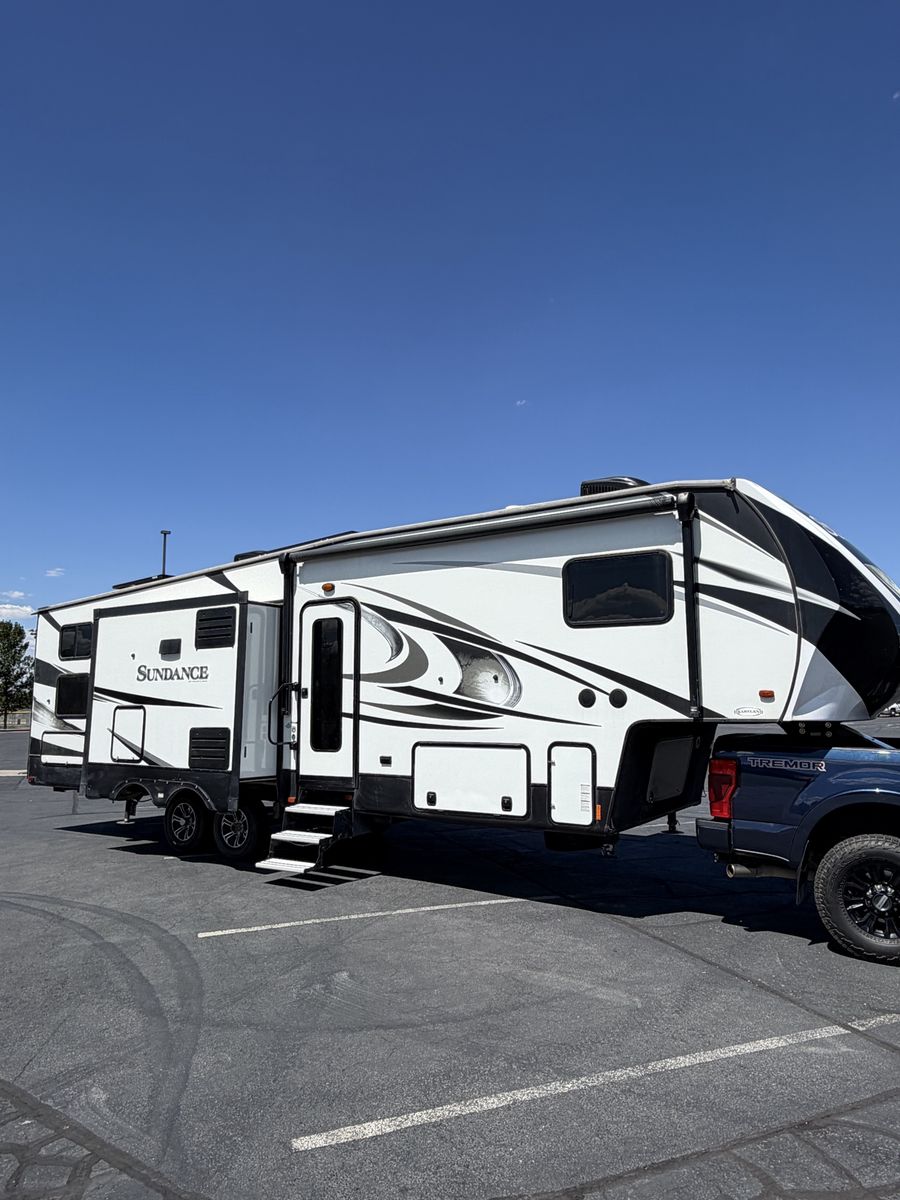 2018 Heartland Sundance 297QB 