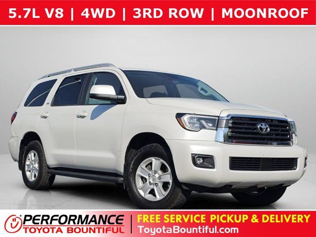 2022 Toyota Sequoia SR5