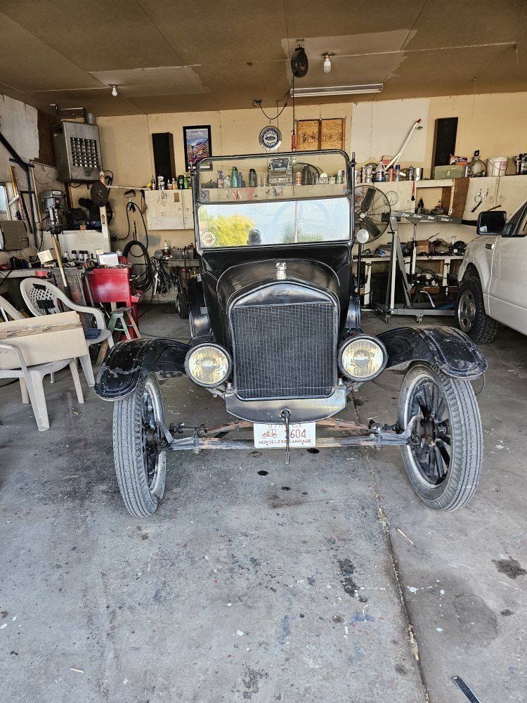 1925 Ford Model T Touring Convertible - Classic Antique Car