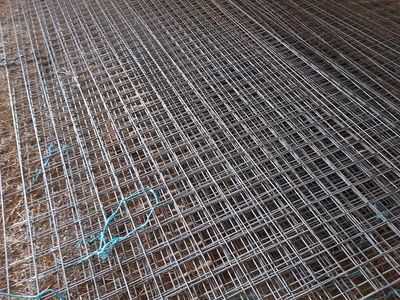 Welded wire fence panels