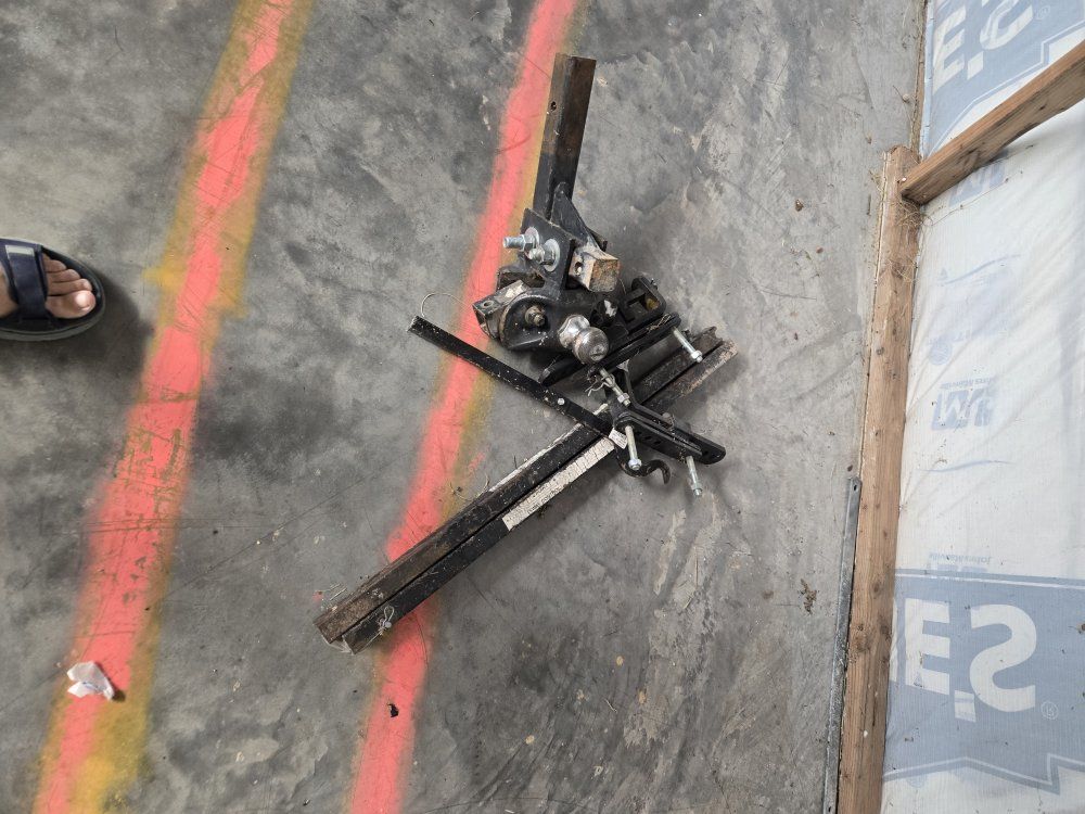 Weight Distribution Hitch with Sway Control Arms & Hitch Ball Assembly