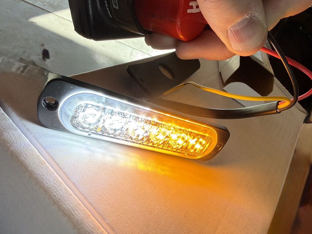 SWS 80281 – Amber & White LED Perimeter Light