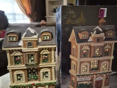 Dickens Collectibles Grand Hotel Cafe Lounge Porcelain Lighted Christmas House
