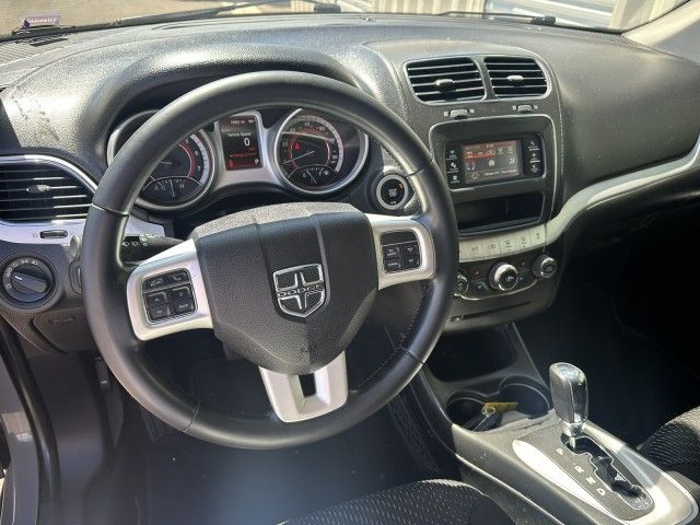 Main image 6