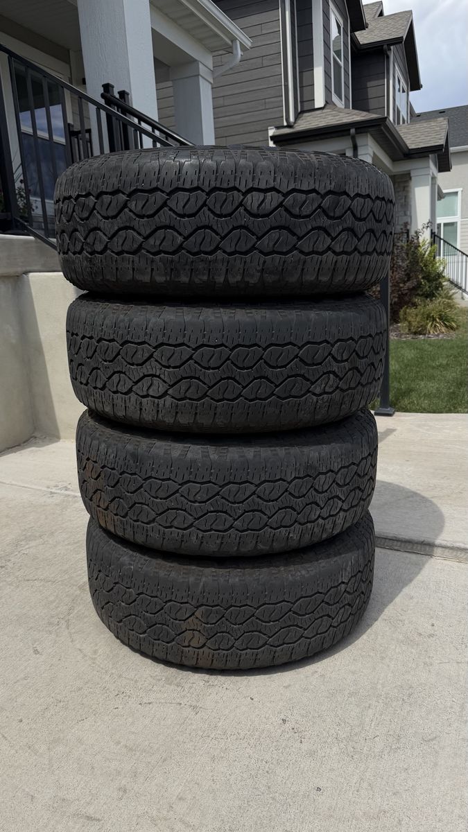 275/65R18 Goodyear Wrangler Territory AT