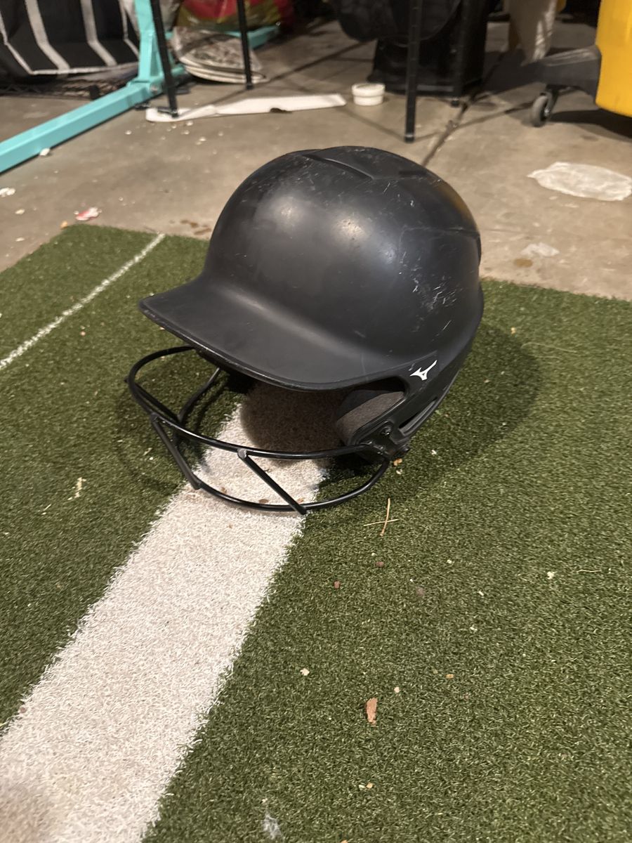 Adult Mizuno Helmet