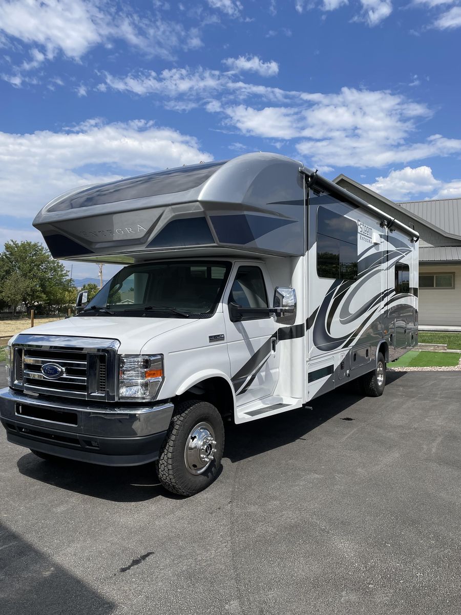 2022 Entegra Esteem Class C Motorhome - 9,000 Miles, A/C, Awnings, Gas