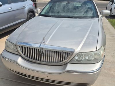 2009 Lincoln Town Car Signature Limited