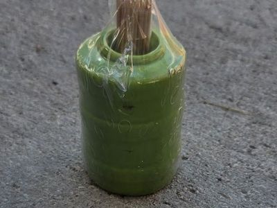 Vintage Avocado Green Ceramic Toothpick Holder – Retro 70s Kitchen Dispenser Jar