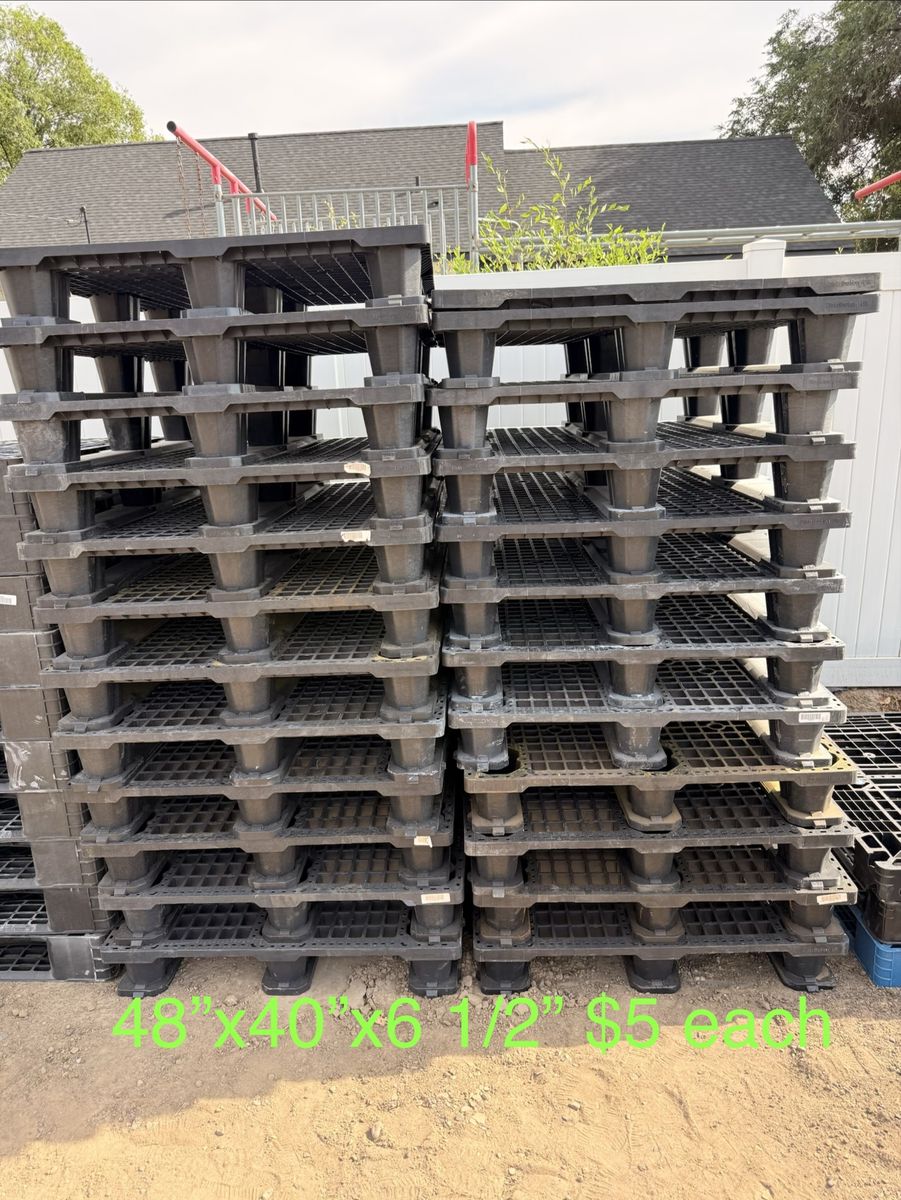 Plastic Pallets