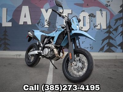 2025 SUZUKI DR ZRSM