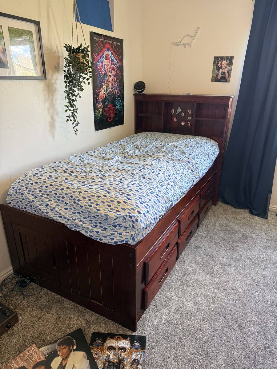 Twin bed with tons of storage