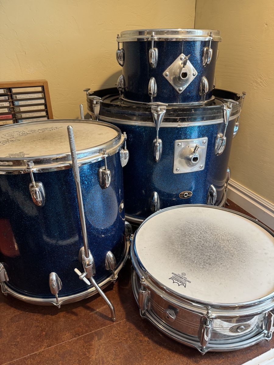 1972 Slingerland Blue Sparkle 4 Piece Drum Set,