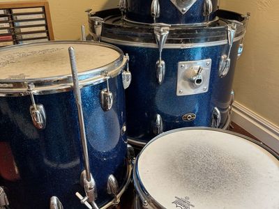 1972 Slingerland Blue Sparkle 4 Piece Drum Set,