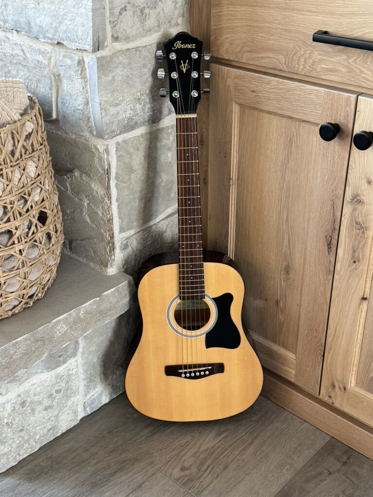Ibanez 3/4 Size Acoustic Guitar - Youth Guitar