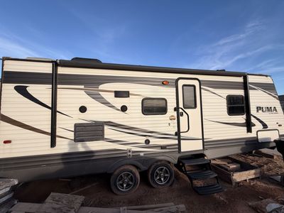 2017 puma Palomino camper 24FBS