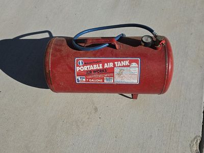 Midwest Products Air Works 7 Gallon Portable Air Tank Red