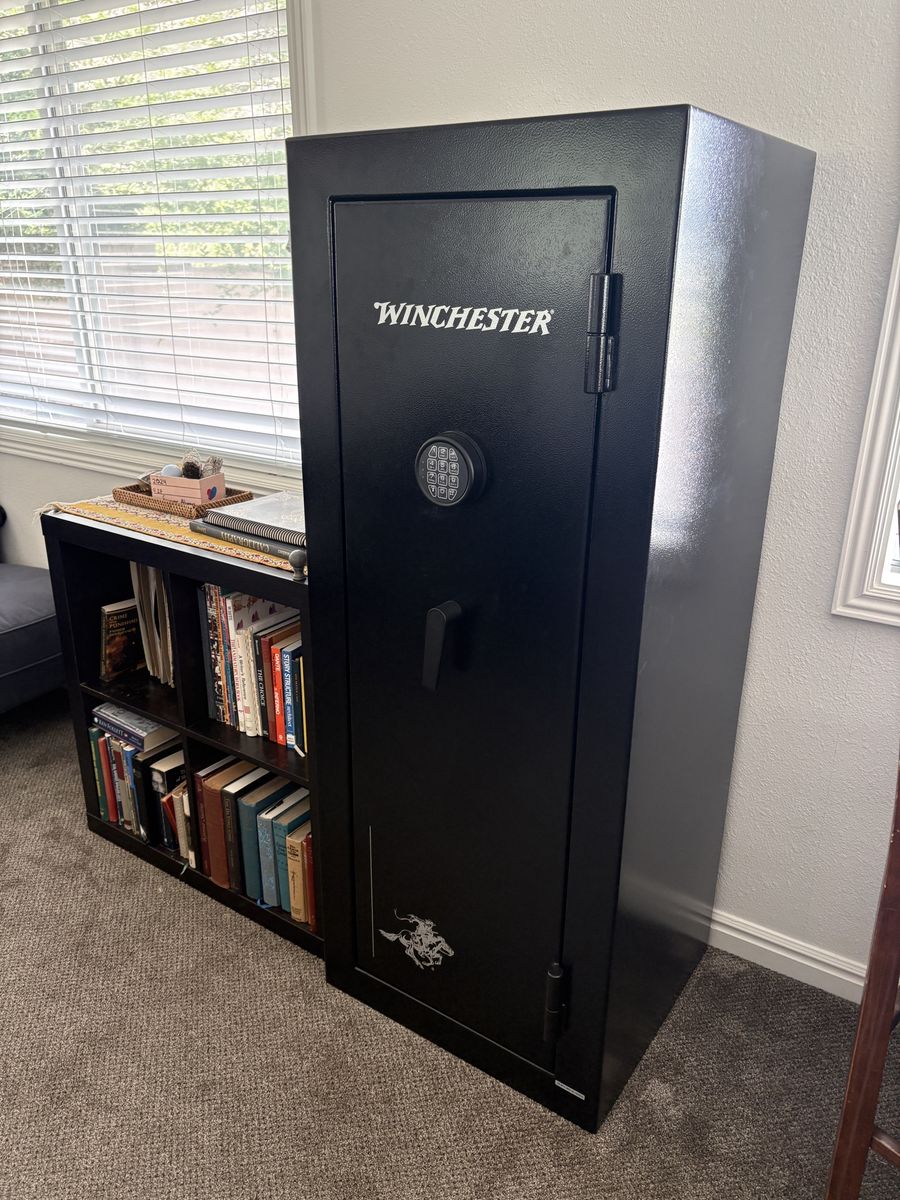 Winchester Gun Safe TS 20-30 Like New