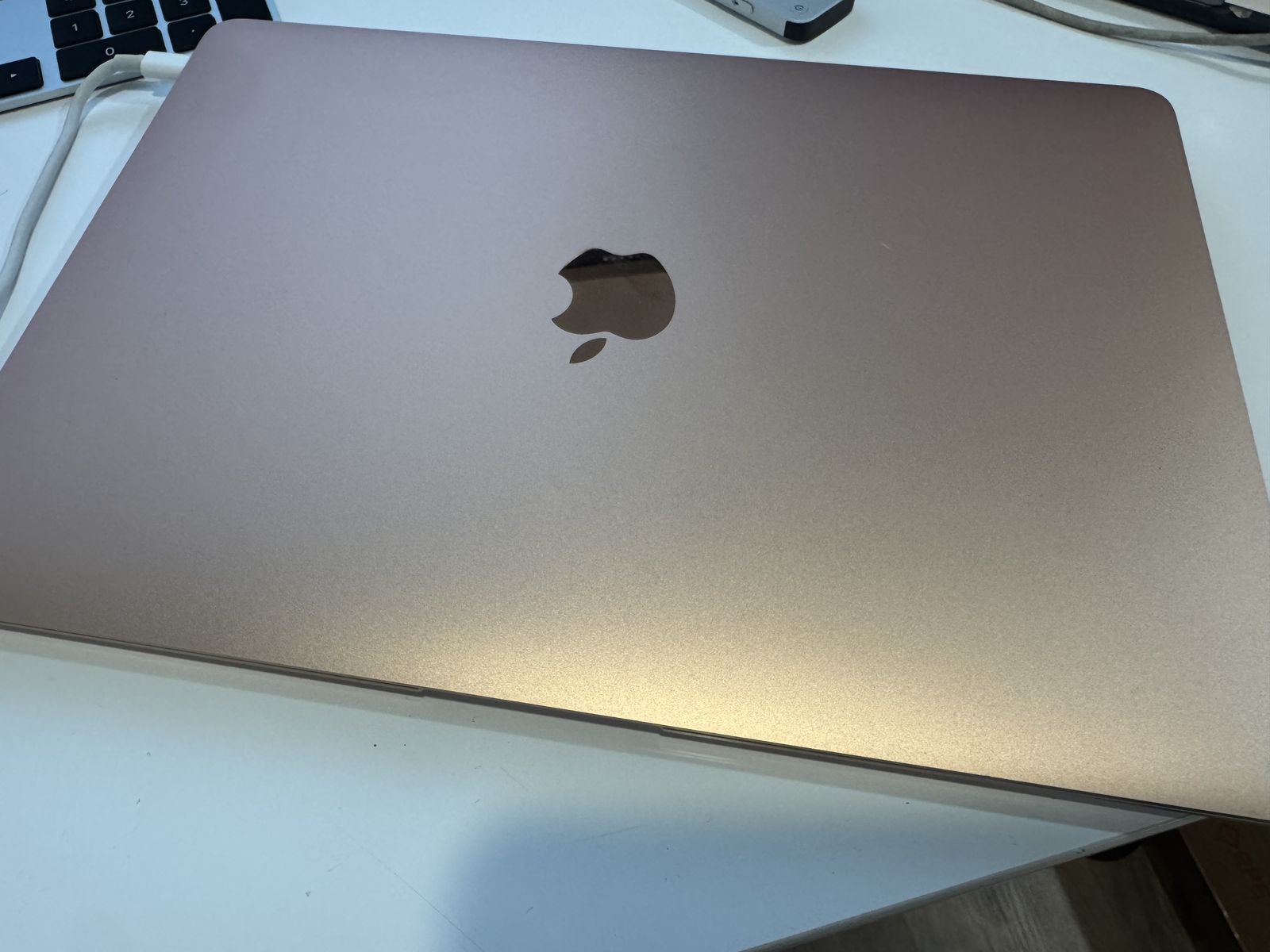 2023 MacBook Pro 16” M2 pro 32 gb memory 1 tb storage