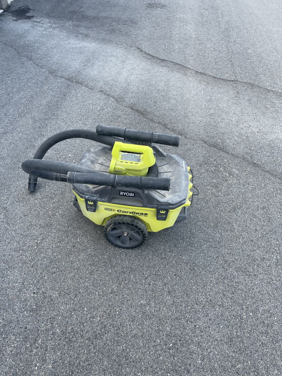 Ryobi ONE+ Cordless Wet/Dry Vacuum - Portable 6-Gallon Shop Vac