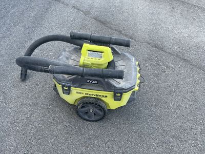 Ryobi ONE+ Cordless Wet/Dry Vacuum - Portable 6-Gallon Shop Vac