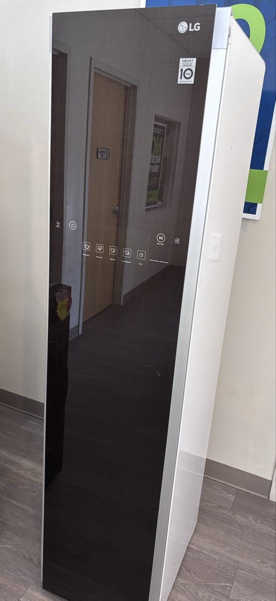 New LG Styler Steam Closet with Clothing Care System&TrueSteam