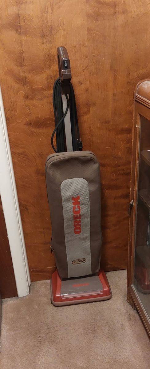 Oreck XL Gold Vacuum Cleaner