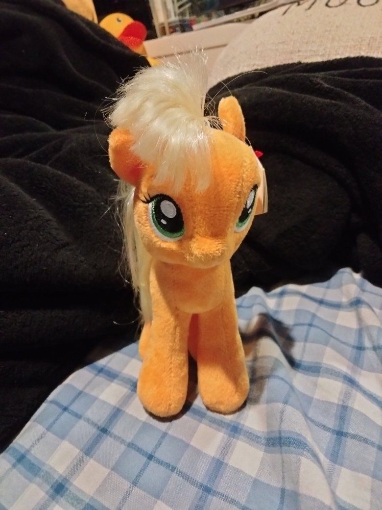 Applejack plush
