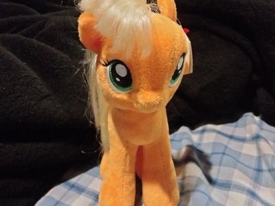 Applejack plush