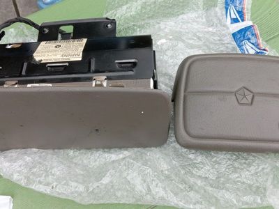 OEM 1991-1995 Chrysler Minivan Airbag Set - Unused Driver & Passenger (P05274313 / 04680375)