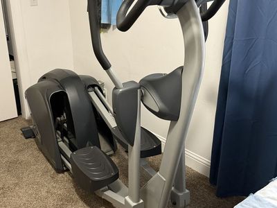 Nautilus Elliptical machine - programmable, very clean, extremely sturdy