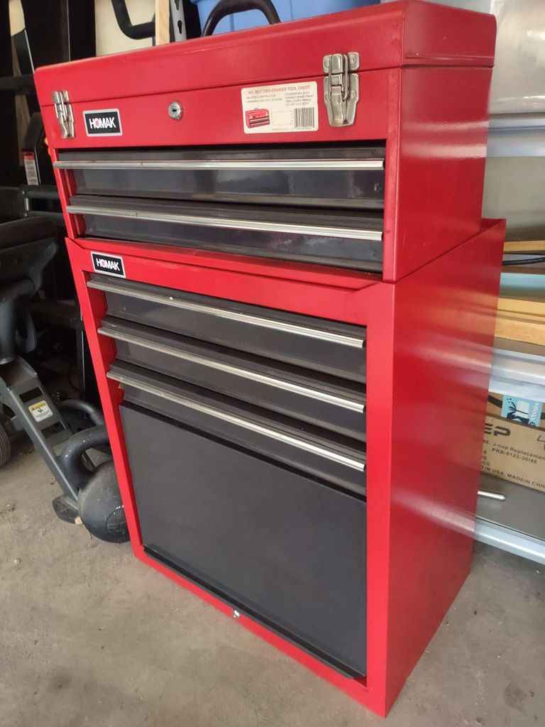 Tool cabnet with toolbox