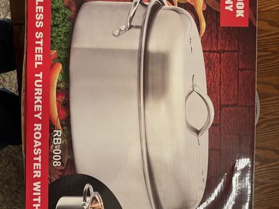 Stainless steel turkey roaster